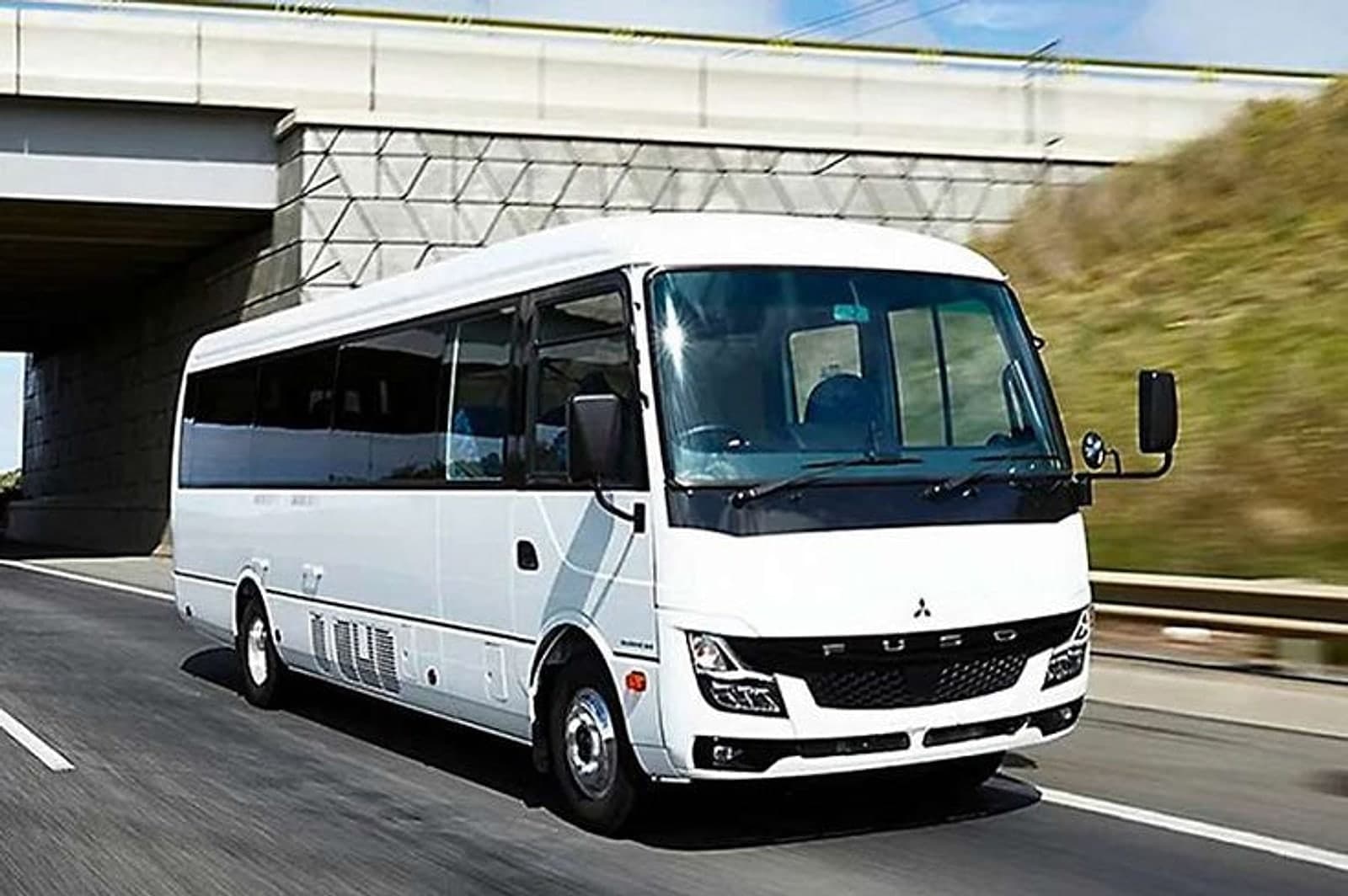 Rosa Coaster bus for crew transport